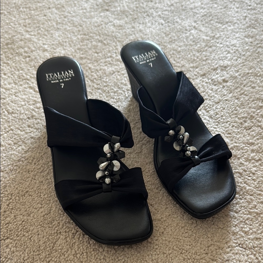 Italian Shoemakers Black Wedge Sandals